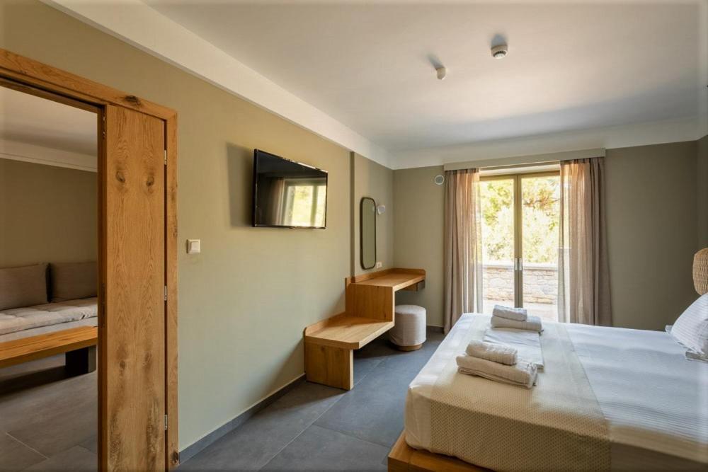 Diapori Suites Hotel Кардамили Екстериор снимка